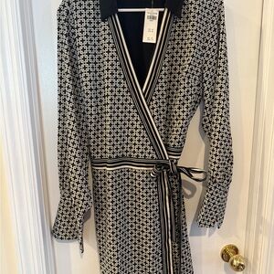 Abercrombie & Fitch Black and White Geometric Long Sleeve Dress